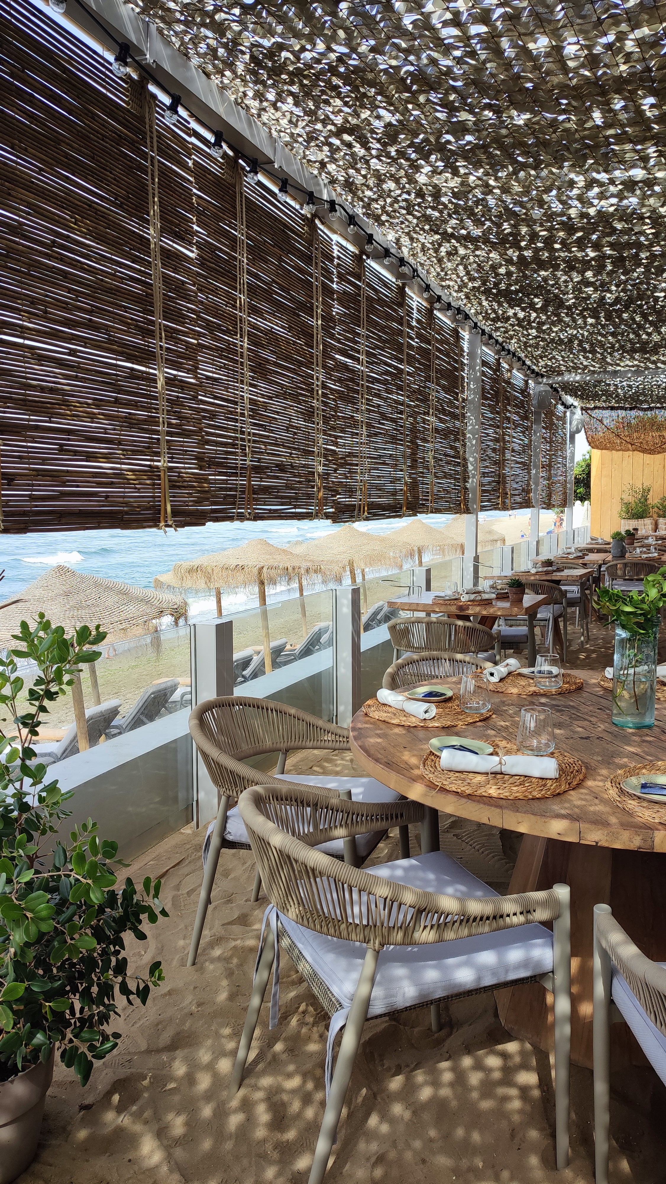 La Julietta - Bamboo roller blinds